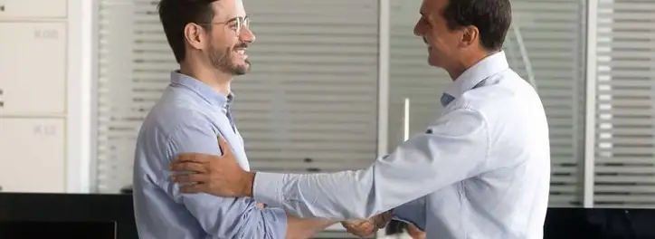 Premia uznaniowa a premia regulaminowa – podobieństwa i różnice