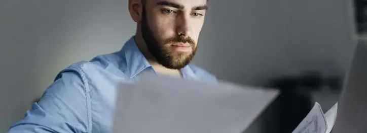 Umowa śmieciowa – co to takiego i skąd ta nazwa?