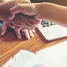Umowa zlecenie a L4 – czy można iść na zasiłek chorobowy przy umowie-zlecenie