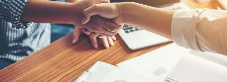 Umowa zlecenie a L4 – czy można iść na zasiłek chorobowy przy umowie-zlecenie