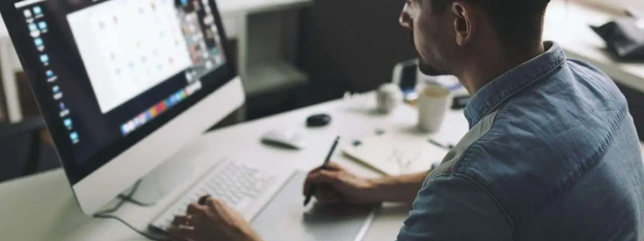 Graficy komputerowi a podatki – jak rozliczać się z podatków?