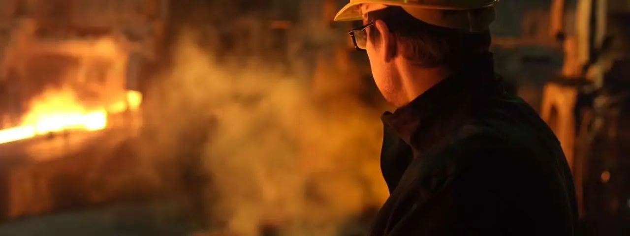 Czym jest praca w szczególnych warunkach i jakie zawody są do niej zaliczane?