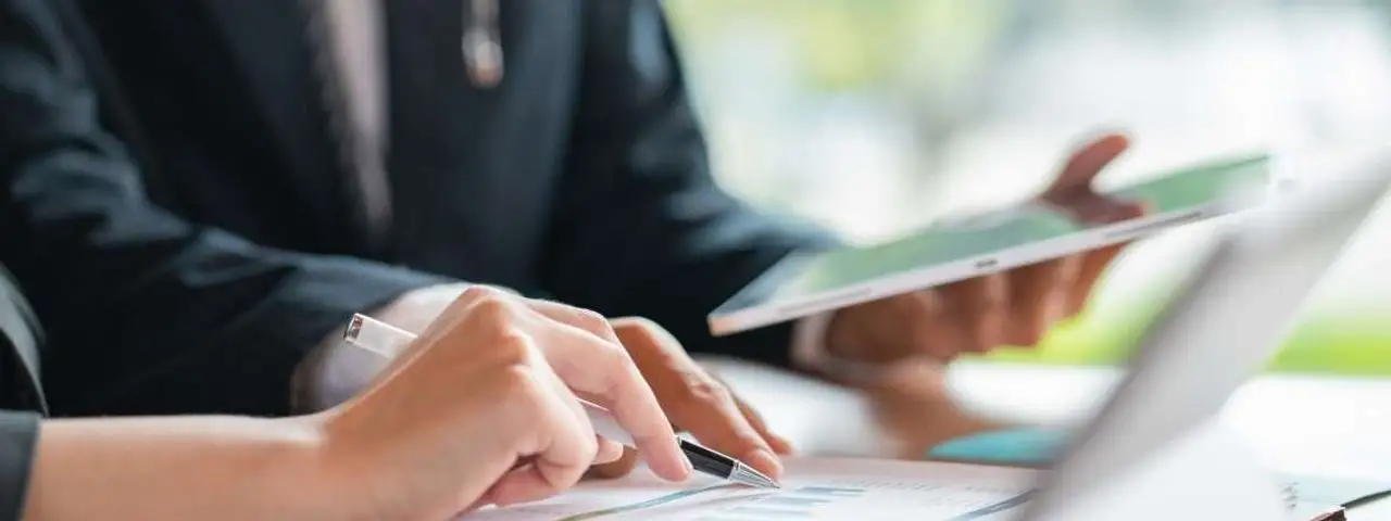 Ryczałt na dojazd w podróży służbowej, czyli co jest najważniejsze w diecie delegacyjnej