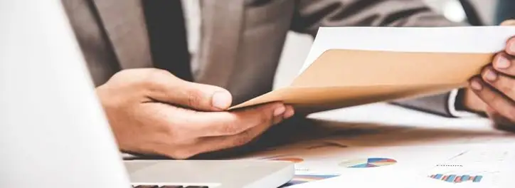 Czym jest raport kasowy? Jak poprawnie wypełnić dokumenty kasowe?