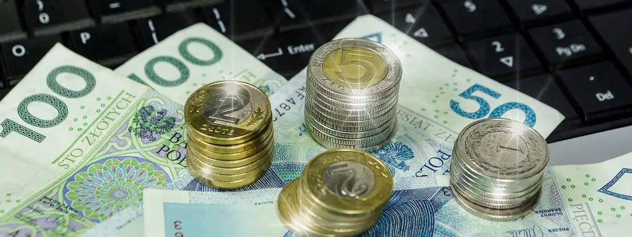 Wynagrodzenie zasadnicze a wynagrodzenie minimalne – czym się różnią?