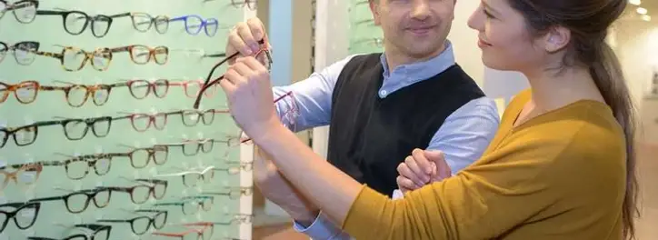 Dofinansowanie do okularów przez pracodawcę – kto może się o nie ubiegać?