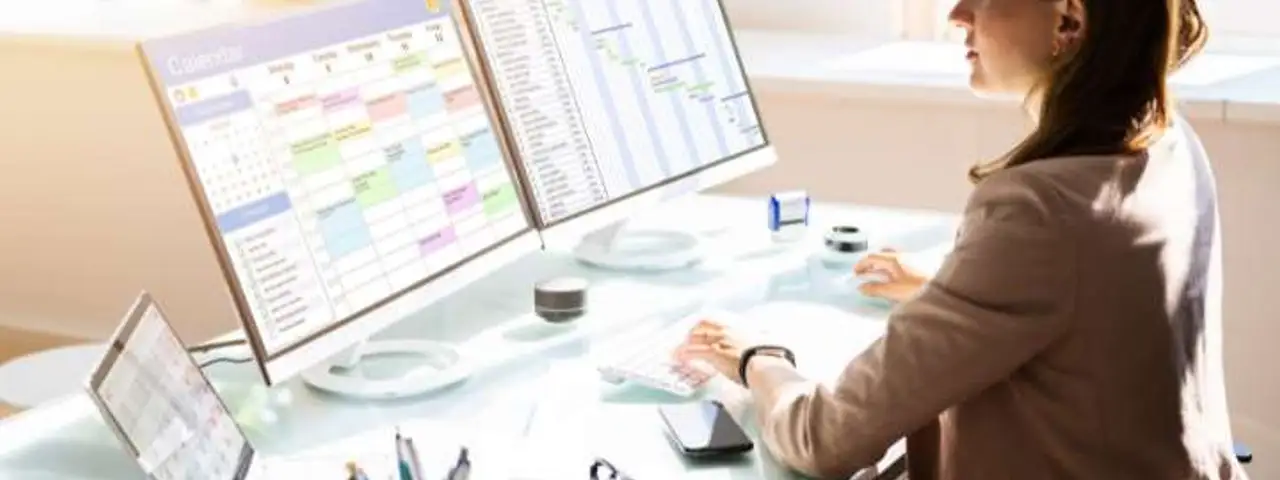 Automatyczny grafik pracy – wady i zalety