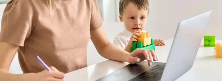 Czy pracownik może przyjść do pracy z dzieckiem?