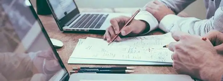 Założenie firmy za granicą przy stałym zamieszkaniu w Polsce - o czym pamiętać?