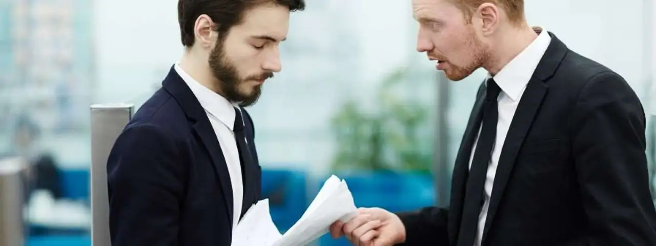 Choroby spowodowane mobbingiem – co należy się pracownikowi?