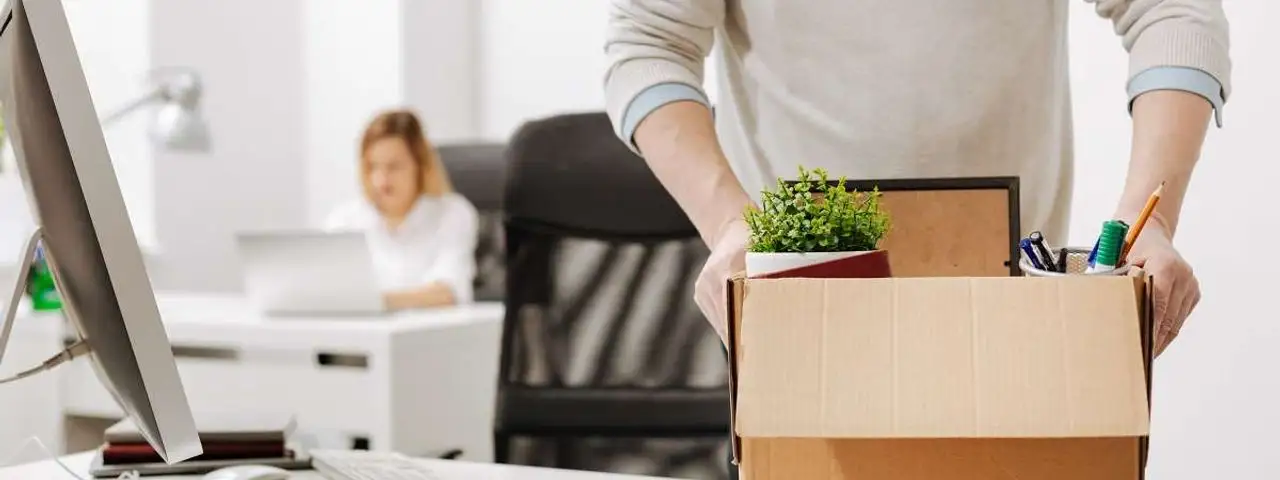 Likwidacja stanowiska pracy – komu należy się odprawa?