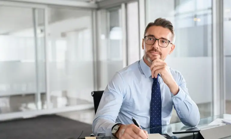 objawy ostracyzmu w miejscu pracy