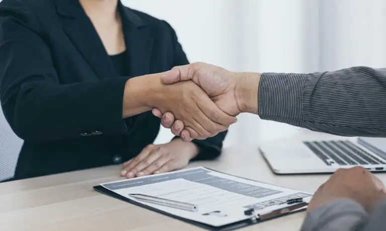 tymczasowe przeniesienie pracownika na inne stanowisko