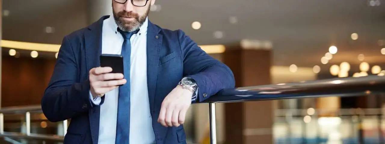 SMS do pracodawcy – jak komunikować się z przełożonym?