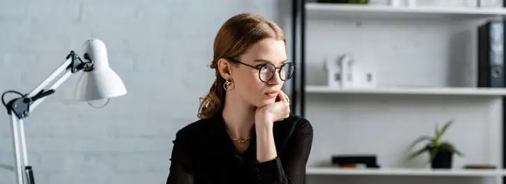 Doradca ds. etyki – czym się zajmuje i w jakich placówkach powinno istnieć takie stanowisko?