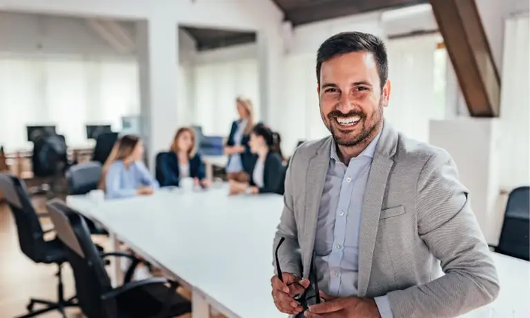 jakie cechy powinien posiadać lider zespołu