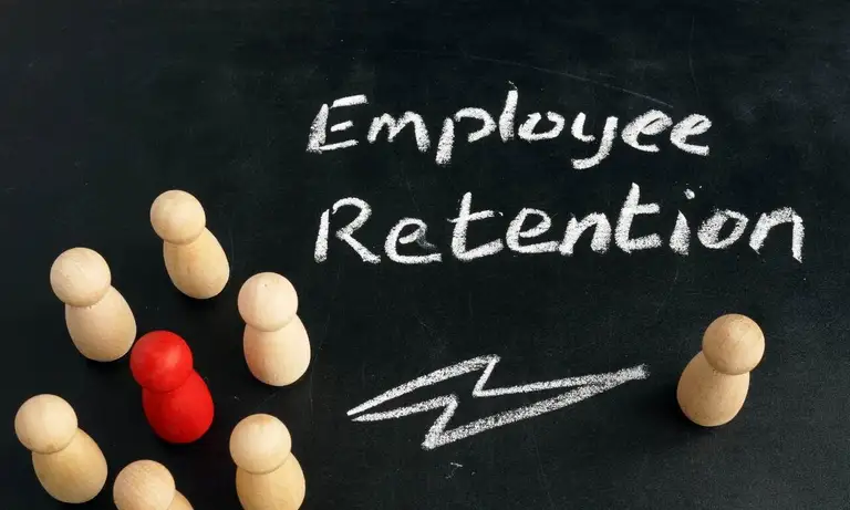 wskaźnik retencji pracowników